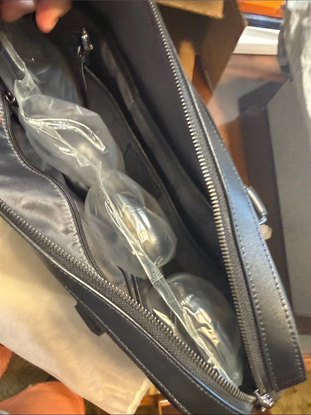Tumi Black Men's Briefcase Laptop Bag Harrison Barnes Black leather Brand New